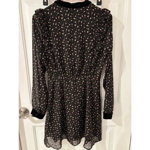 LUSH Black Floral Velvet Trim Long Sheer Sleeve Mini Dress Size S Party - Picture 4 of 4